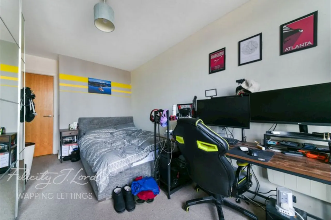 Spencer Way, photo 8