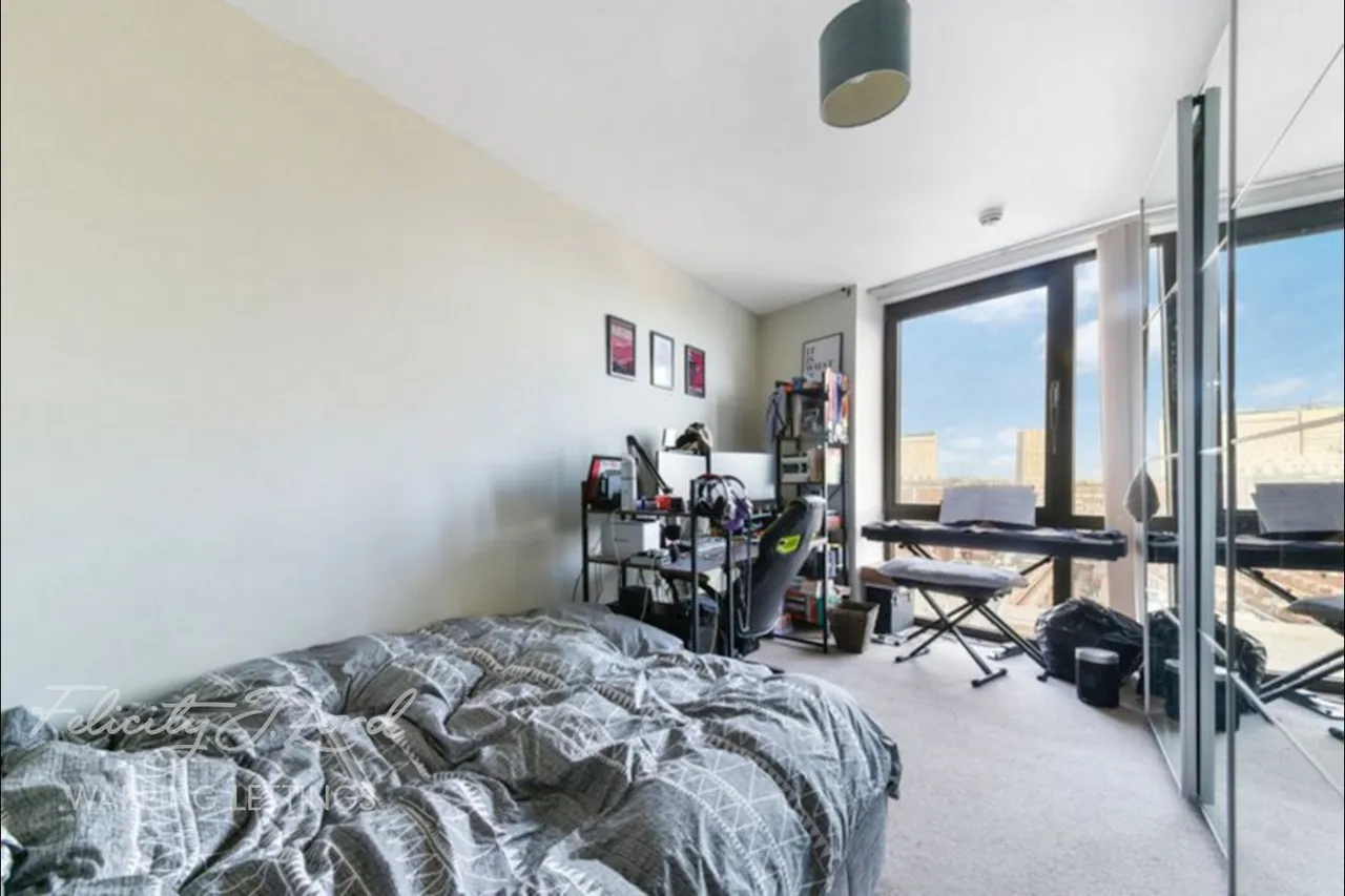 Spencer Way, photo 9