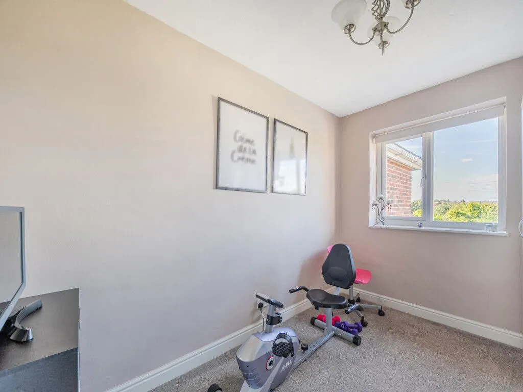 Chevet Grove, Wakefield, WF2, photo 21