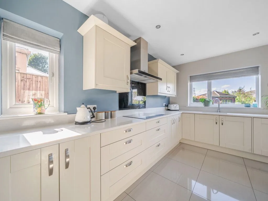 Chevet Grove, Wakefield, WF2, photo 18