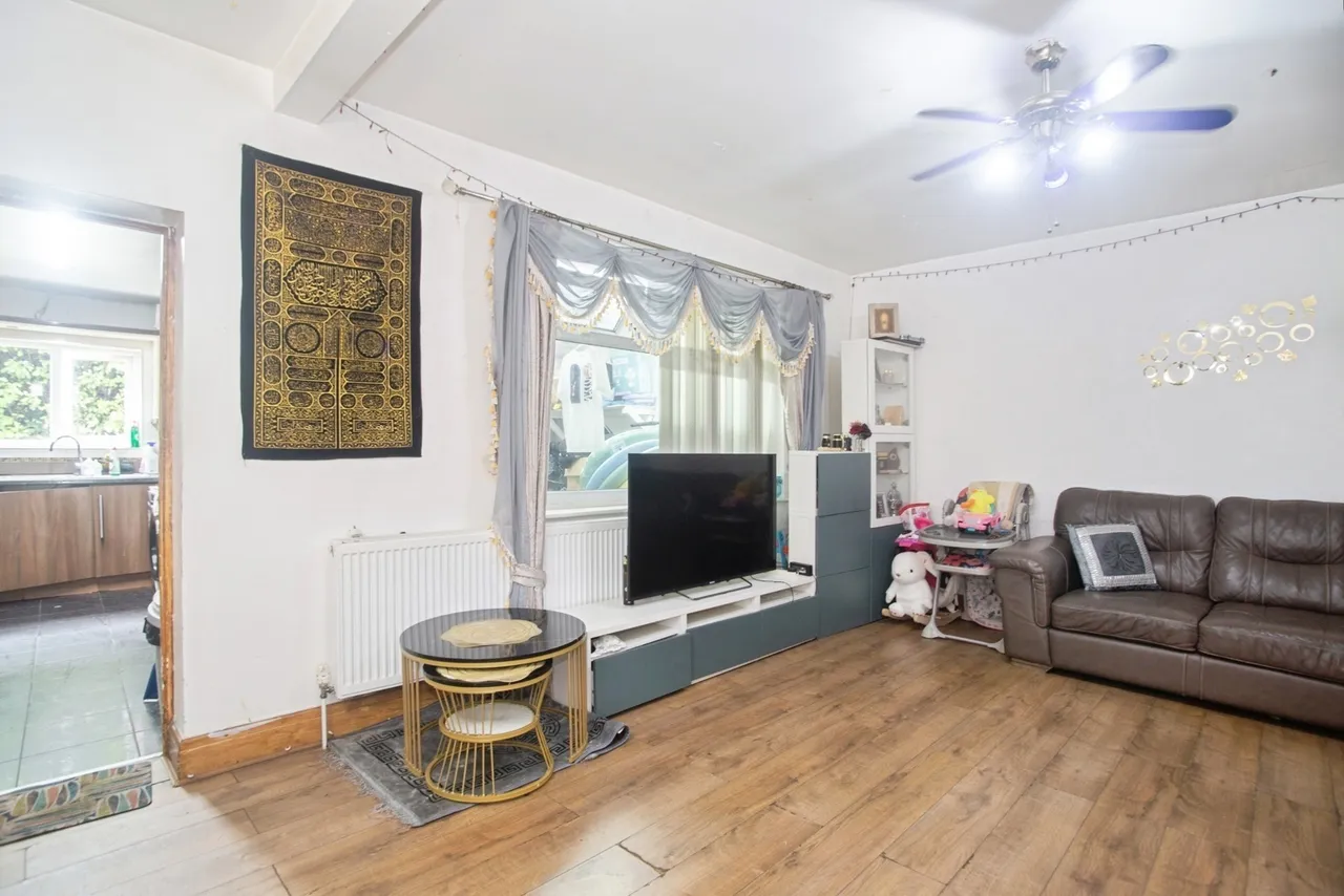 Cedric Road, MANCHESTER, Lancashire, M8, photo 2