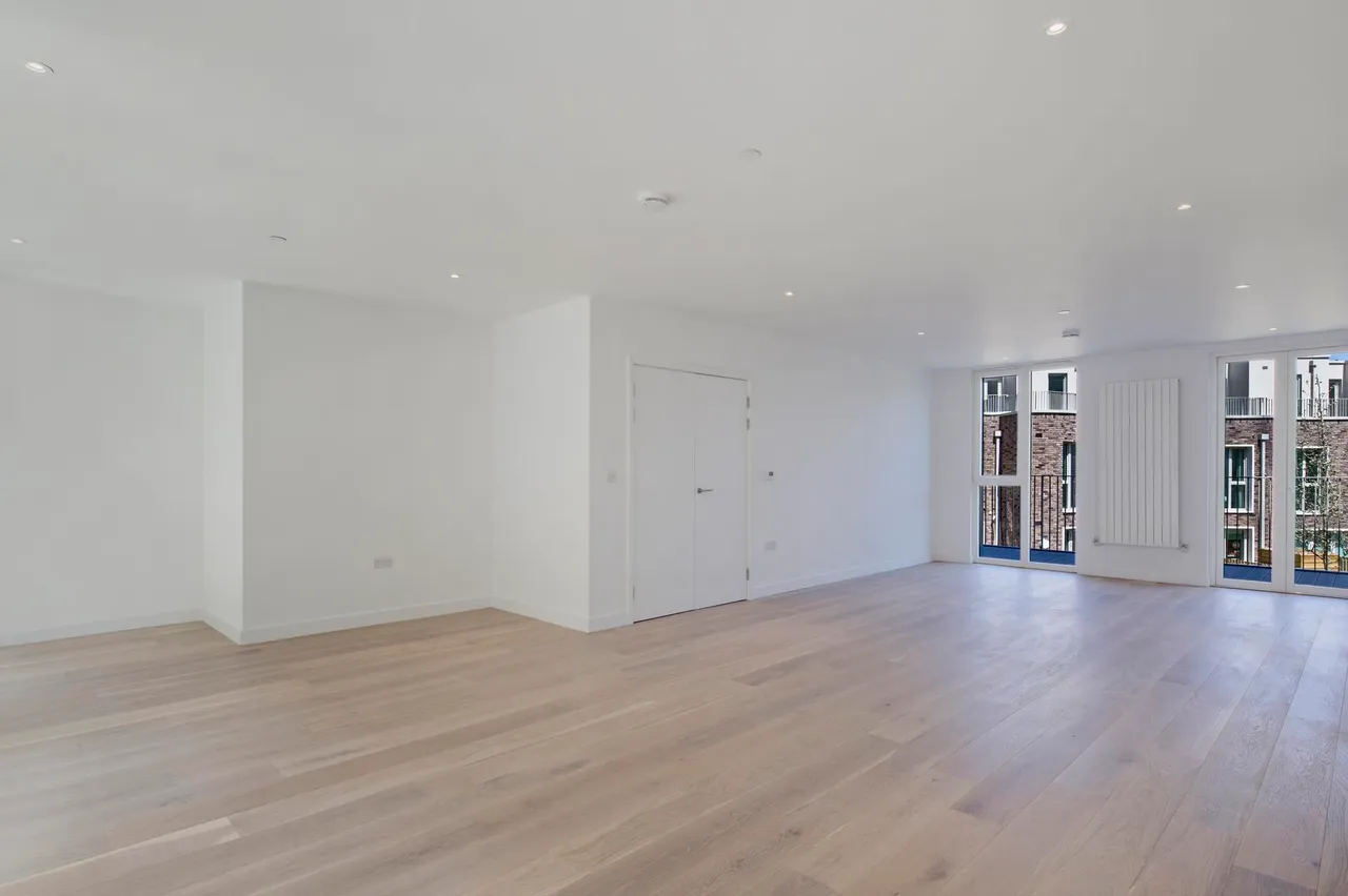 Royal Crest Avenue, Royal Wharf, E16, photo 4