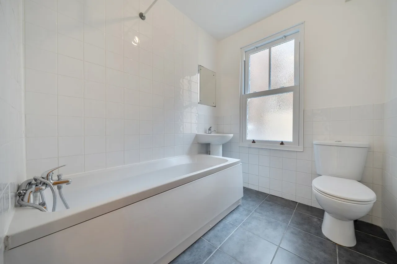 Eastcombe Avenue, SE7, photo 5