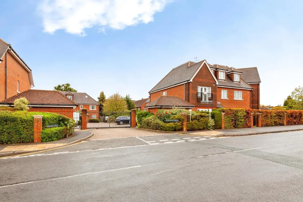 Foxglove Drive, Maidenhead, SL6, photo 2