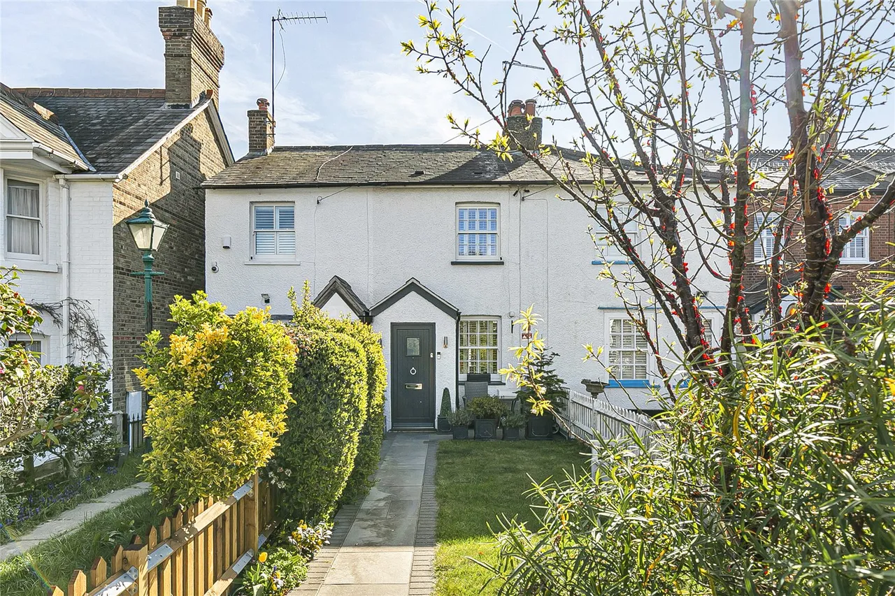 2 bed house for sale — Hadley Highstone, Barnet, EN5 4PU