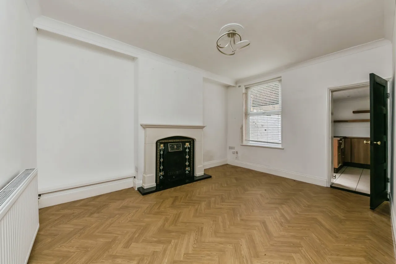 Brook Street, Macclesfield, Cheshire, SK11, photo 2