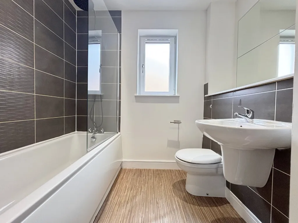 Broomfield Crescent, Glasgow, Balornock, G21 3HA, photo 16