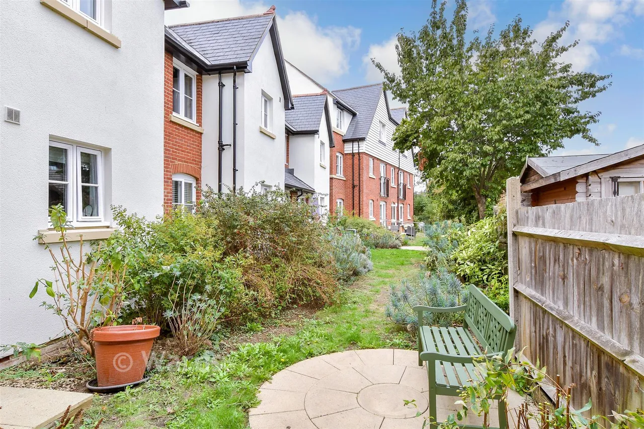 East Street, Faversham, ME13, photo 8