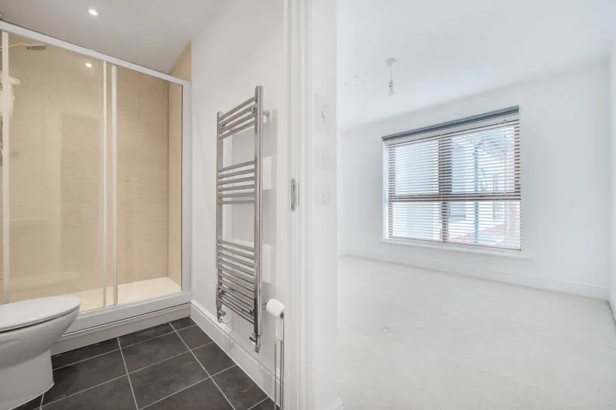 Park Prewett Road, Basingstoke, RG24, photo 6