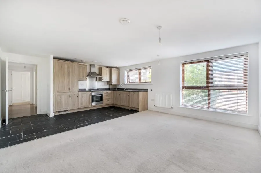 Park Prewett Road, Basingstoke, RG24, photo 2