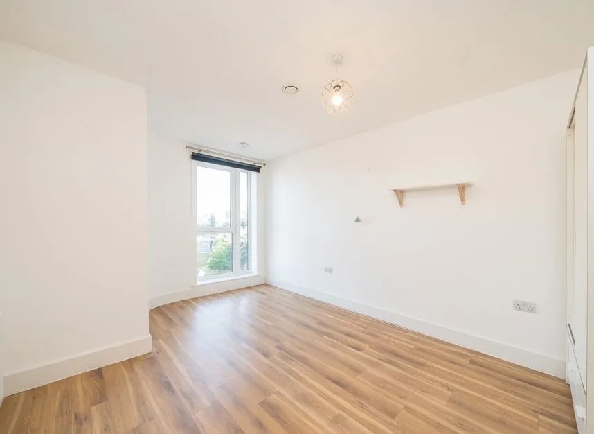 London Road, Isleworth, TW7, photo 6