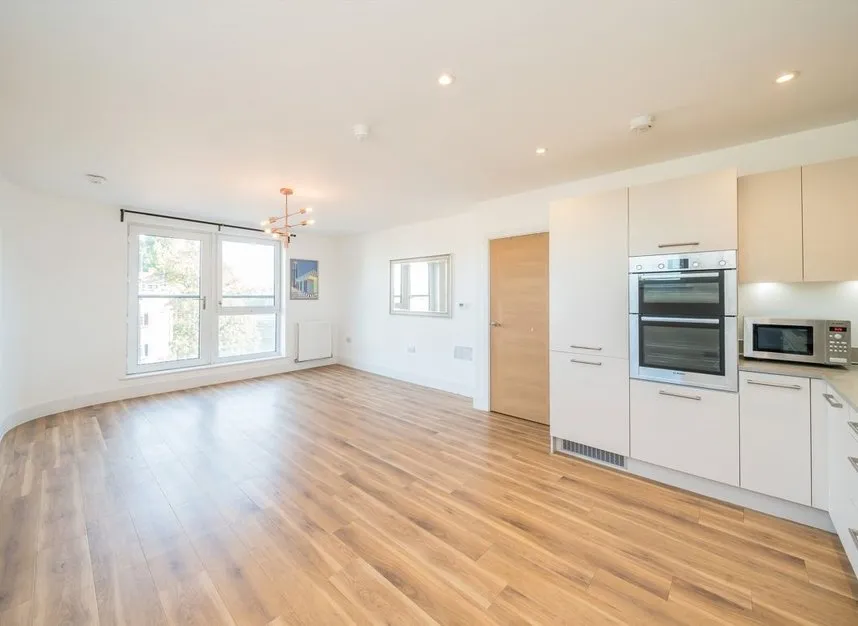 London Road, Isleworth, TW7, photo 2