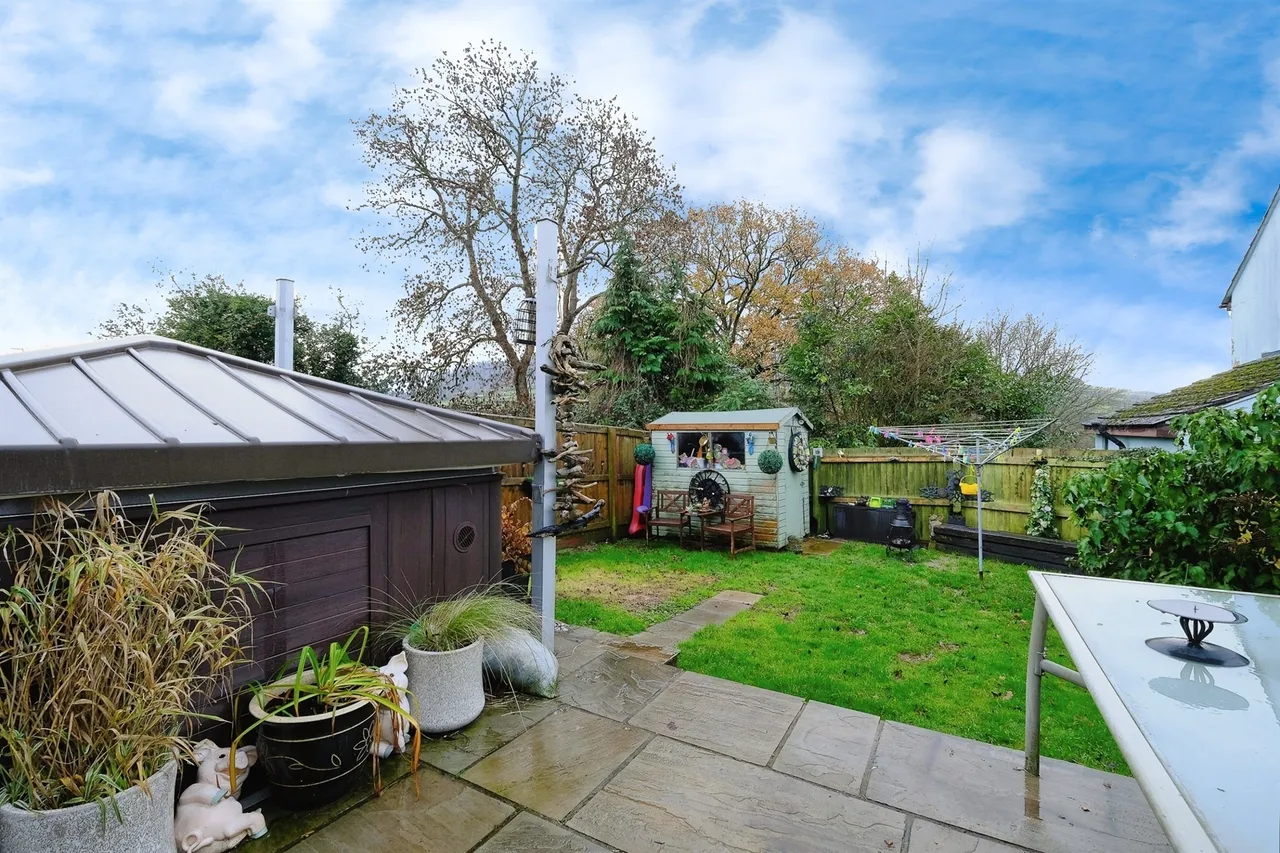 Poorscript Gardens, Abergavenny, NP7, photo 13