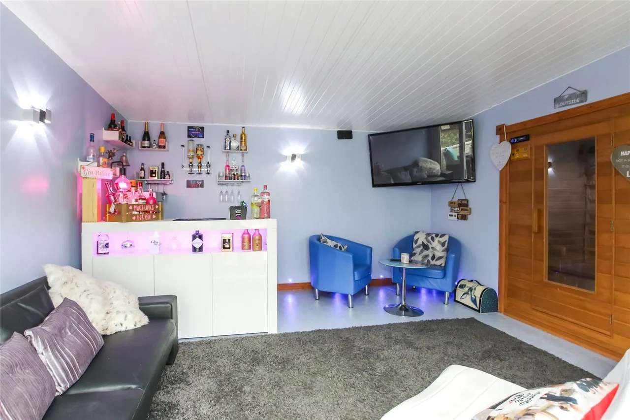 Glendale Avenue, Airdrie, ML6, photo 23