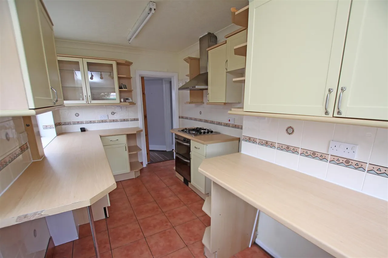 Claremont Avenue, Bournemouth, BH9, photo 6