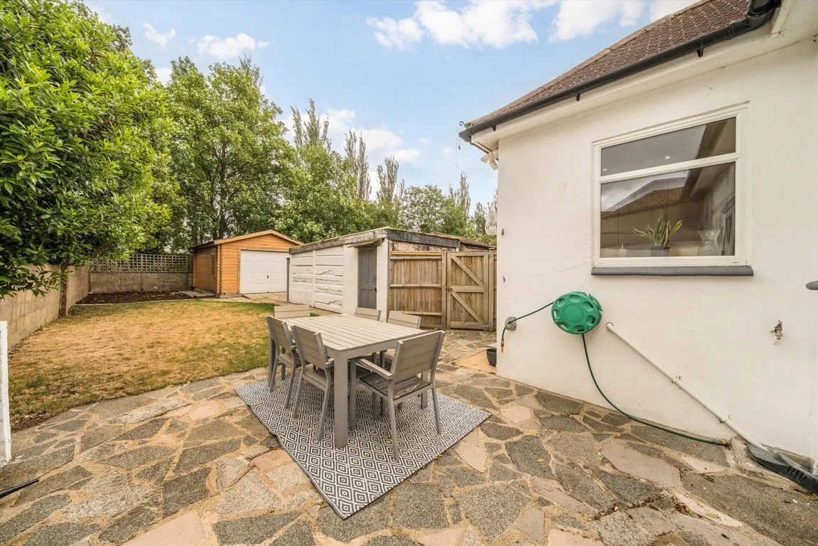 Rosecroft Gardens, TW2, photo 8