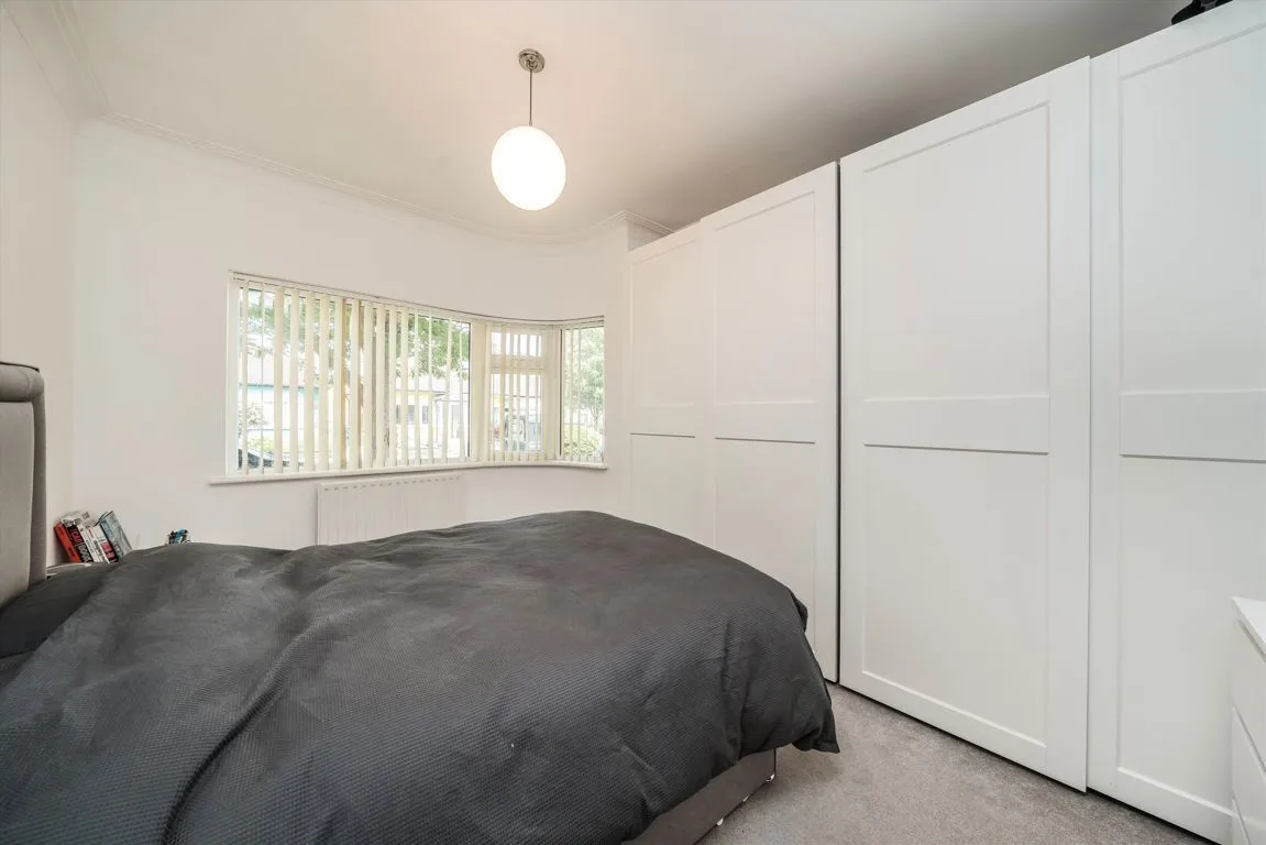 Rosecroft Gardens, TW2, photo 6