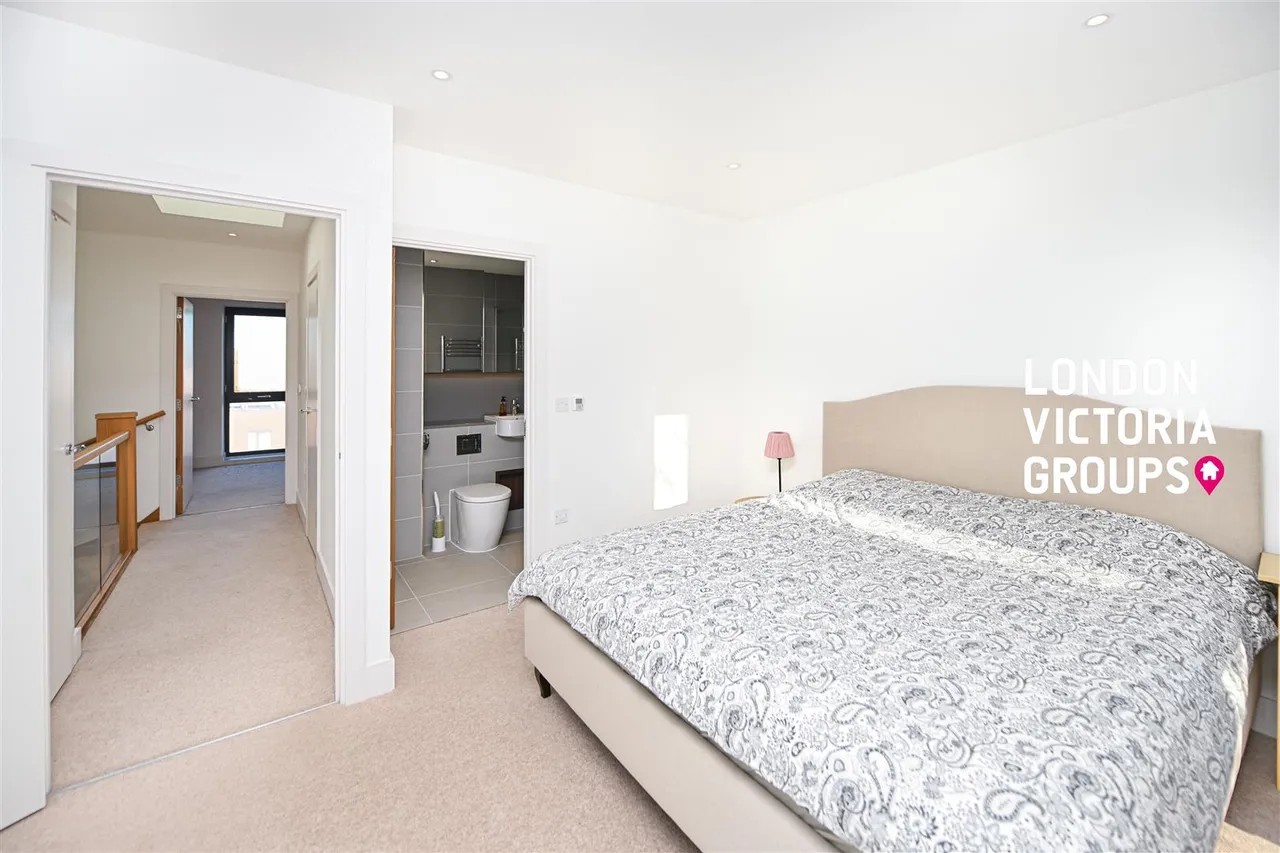 Pipit Drive, London, photo 7
