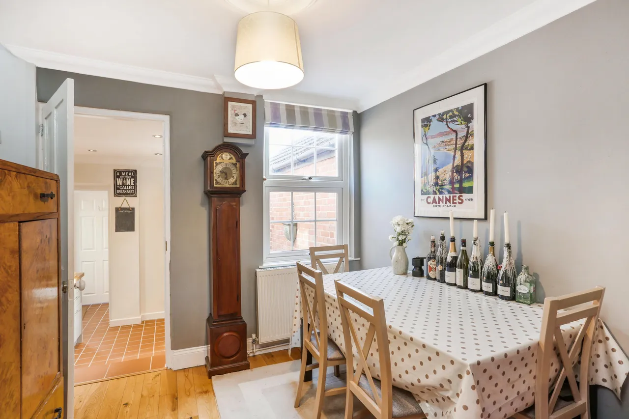 Langham Place, Egham, TW20, photo 4