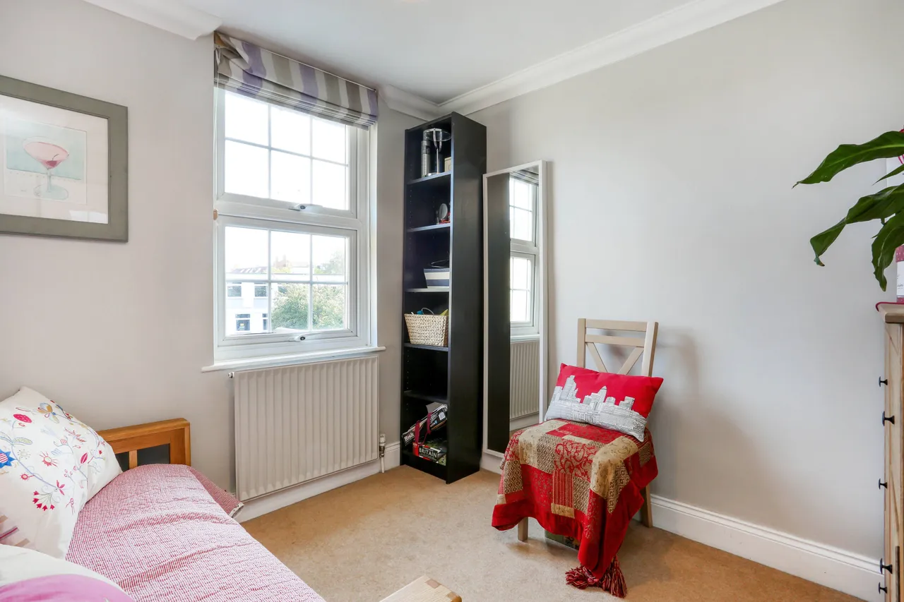 Langham Place, Egham, TW20, photo 9