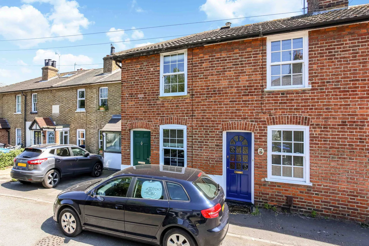 2 bed house for sale — Langham Place, Egham, TW20