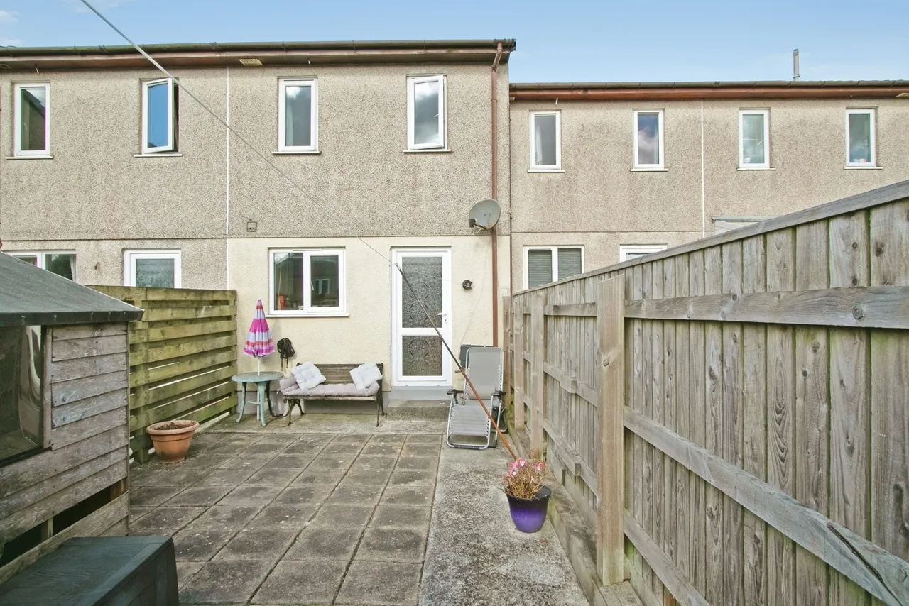 Glendale Crescent, Mount Hawke, TR4, photo 15