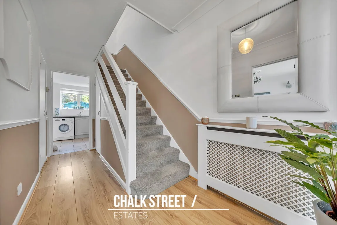 Tangmere Crescent, Hornchurch, RM12 5PX, photo 9