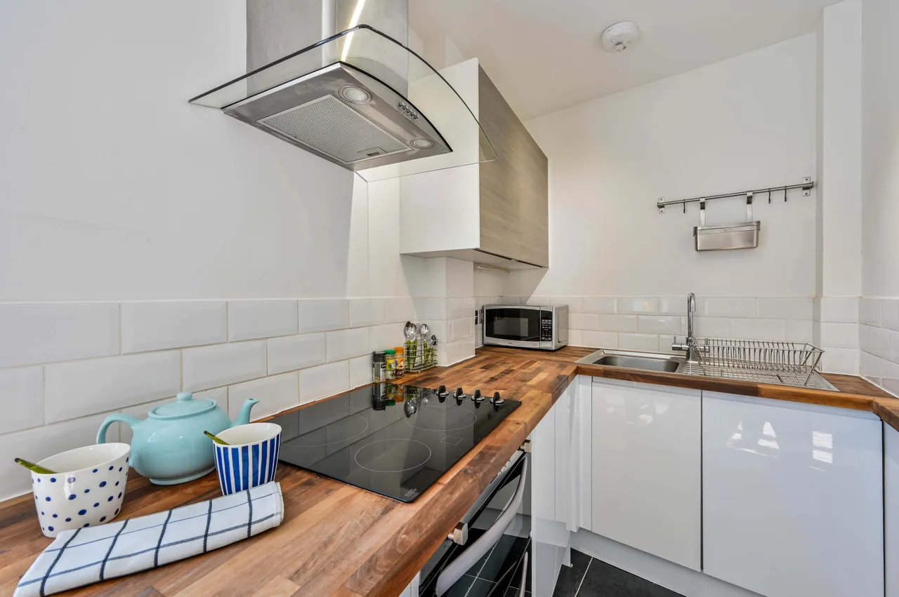 Kingston Upon Thames, KT1, photo 3