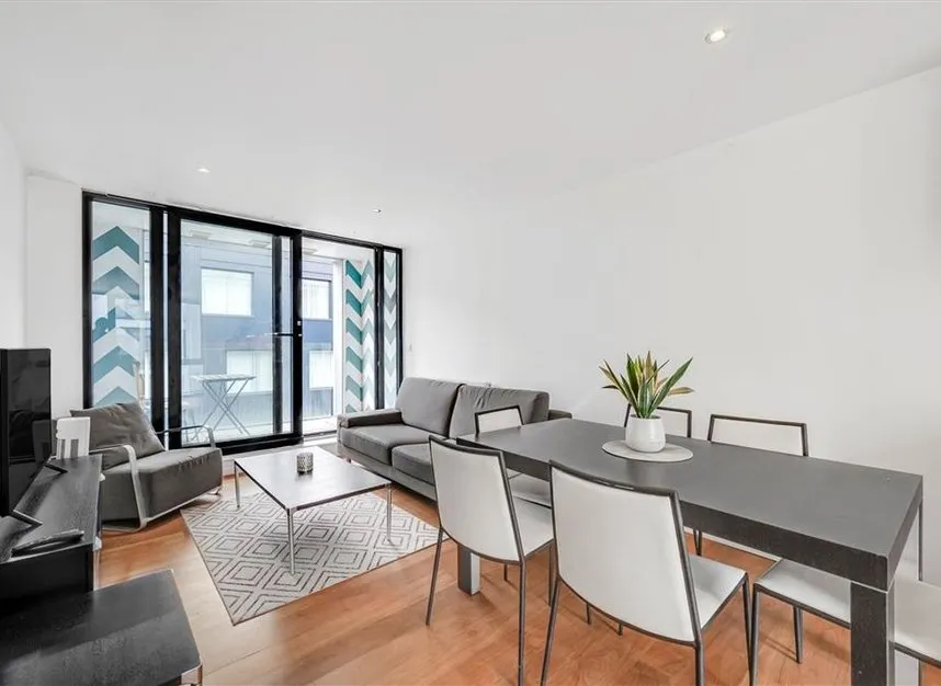 3 bed flat for sale, Westland Place, Old Street, N1