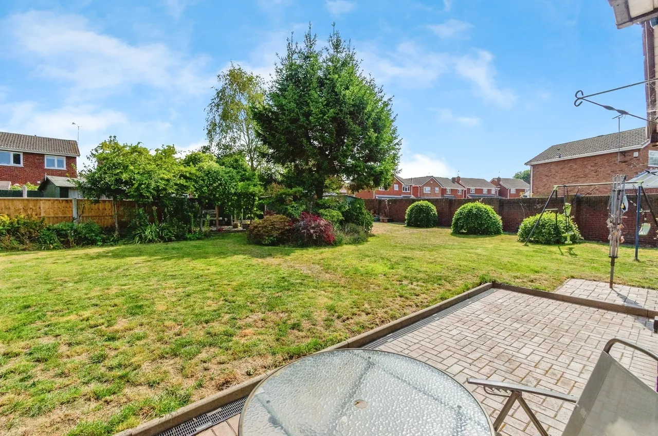 Greville Close, Penkridge, Stafford, Staffordshire, ST19, photo 15