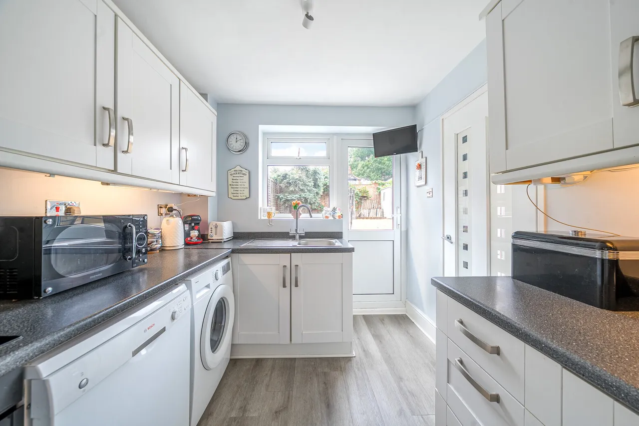 Ward Close, Ware, SG12, photo 5