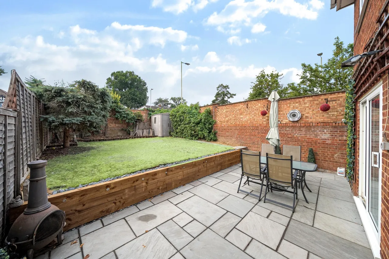 Ward Close, Ware, SG12, photo 4