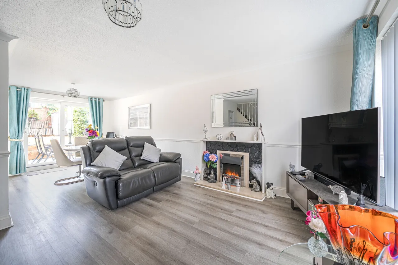Ward Close, Ware, SG12, photo 7
