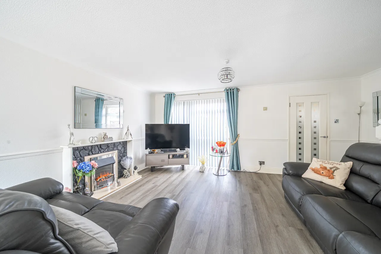 Ward Close, Ware, SG12, photo 8