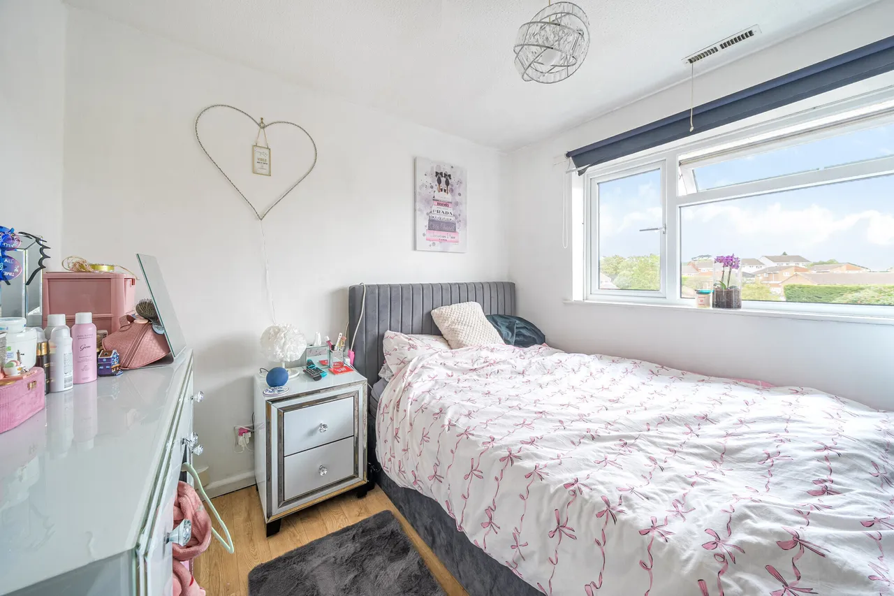 Ward Close, Ware, SG12, photo 11
