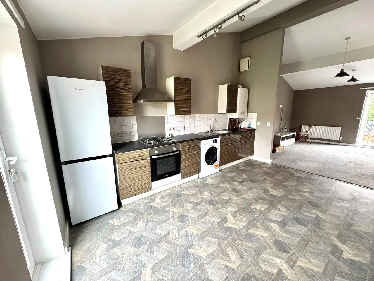 Old Chester Road, Birkenhead, CH41, photo 4