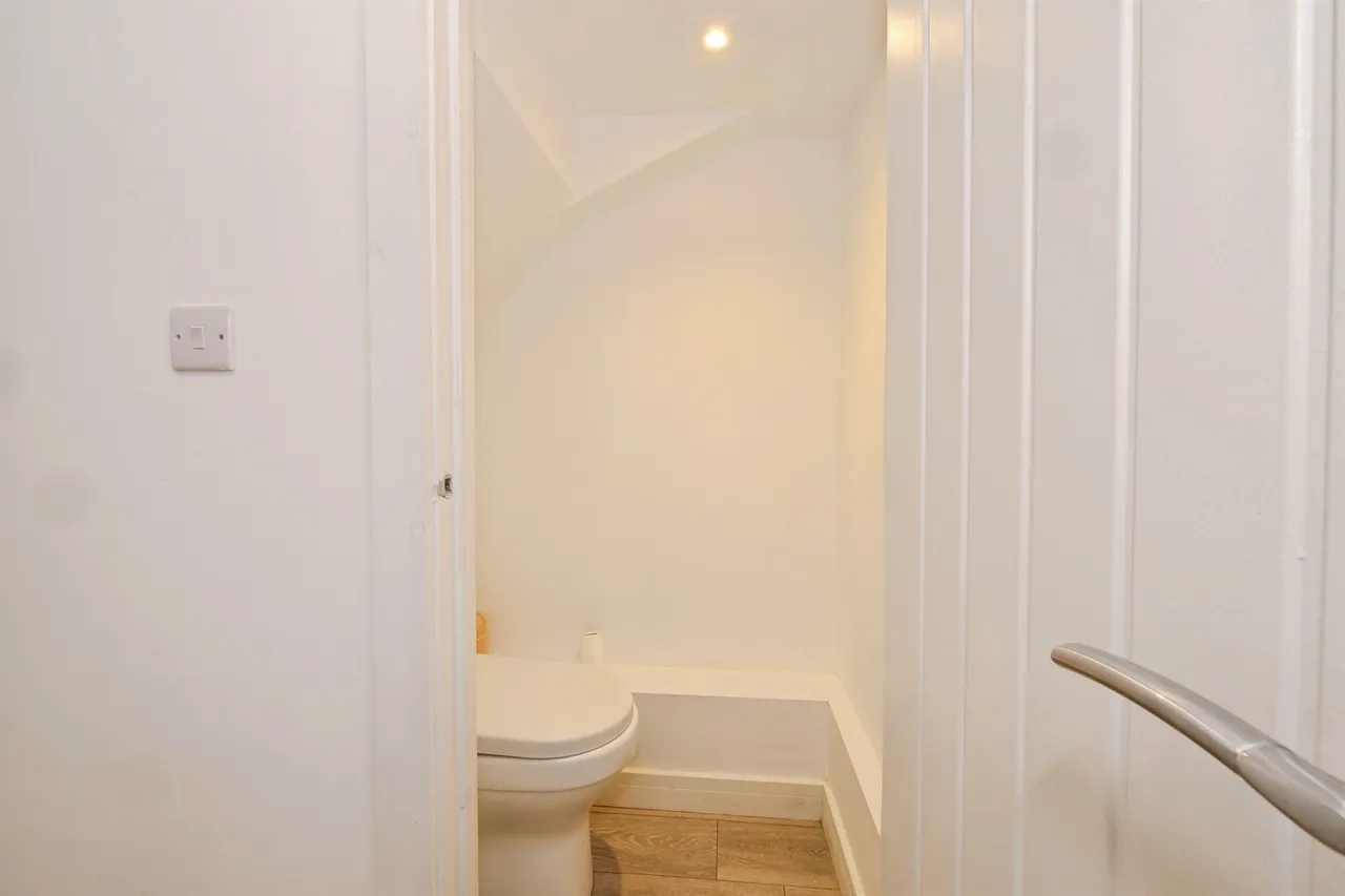 New Road, Bridgend, CF33, photo 14