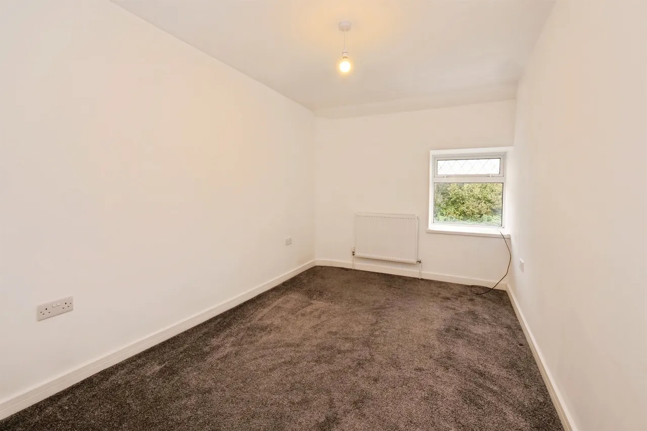 New Road, Bridgend, CF33, photo 12