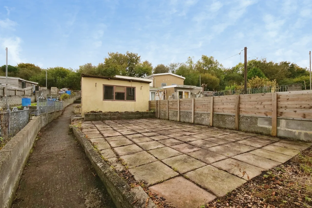 New Road, Bridgend, CF33, photo 16