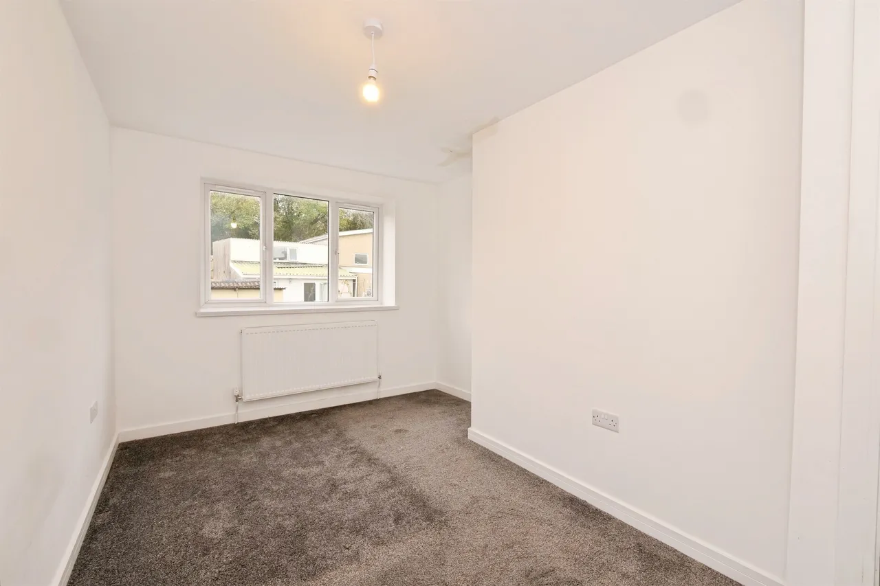 New Road, Bridgend, CF33, photo 10