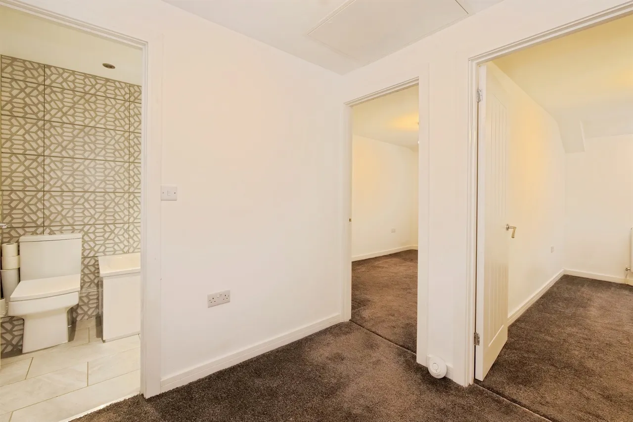 New Road, Bridgend, CF33, photo 5