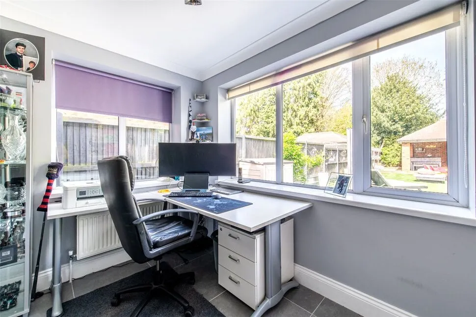 Asquith Road, Gillingham, ME8, photo 12