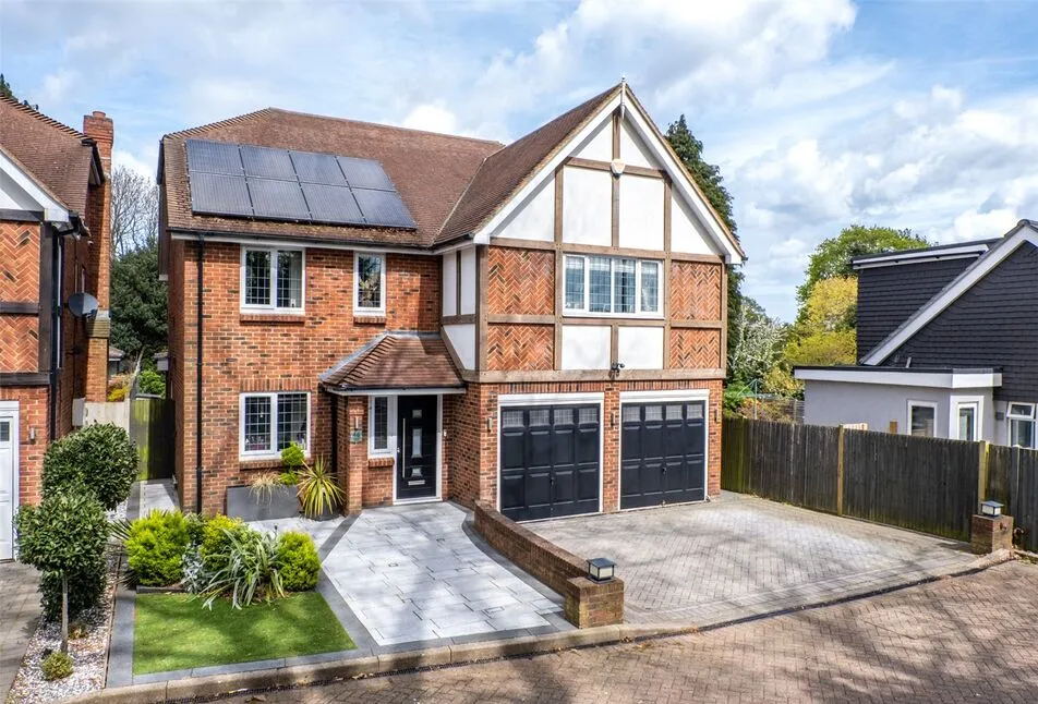 5 bed house for sale, Asquith Road, Gillingham, ME8