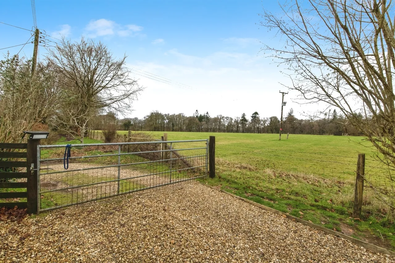 Manor Cottages, Rackenford, Tiverton, photo 11