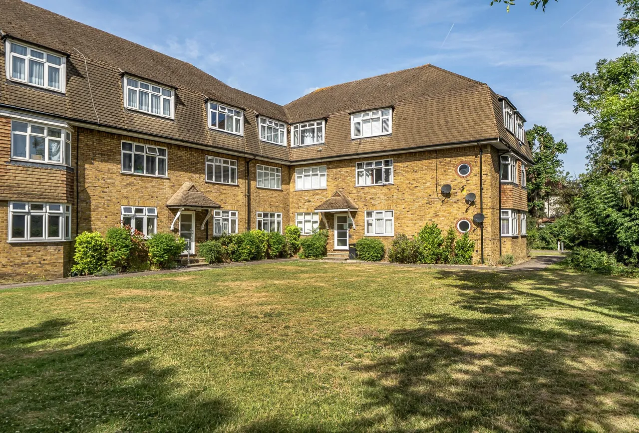 2 bed flat for sale — Sutton Common Road, Sutton, SM1 3HL
