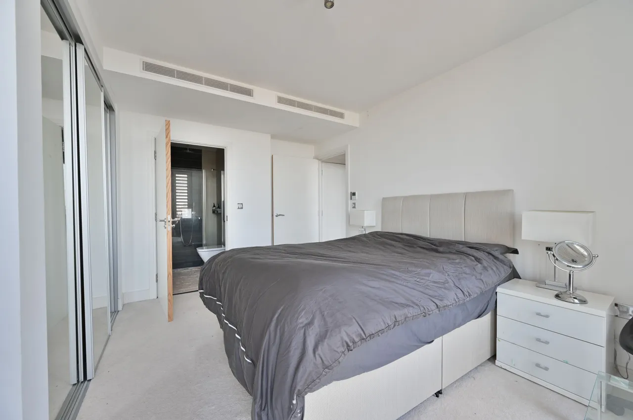 98 Ontario Point, Maple Quays, 28 Surrey Quays Road, London, photo 6
