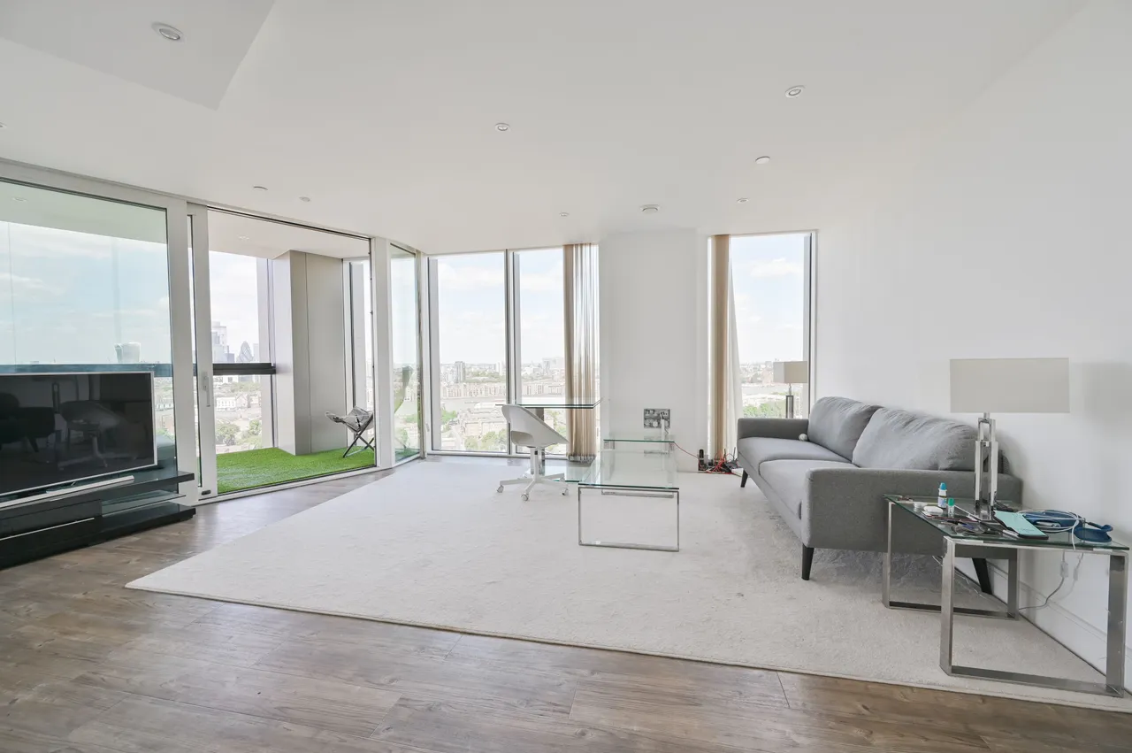 98 Ontario Point, Maple Quays, 28 Surrey Quays Road, London, photo 2