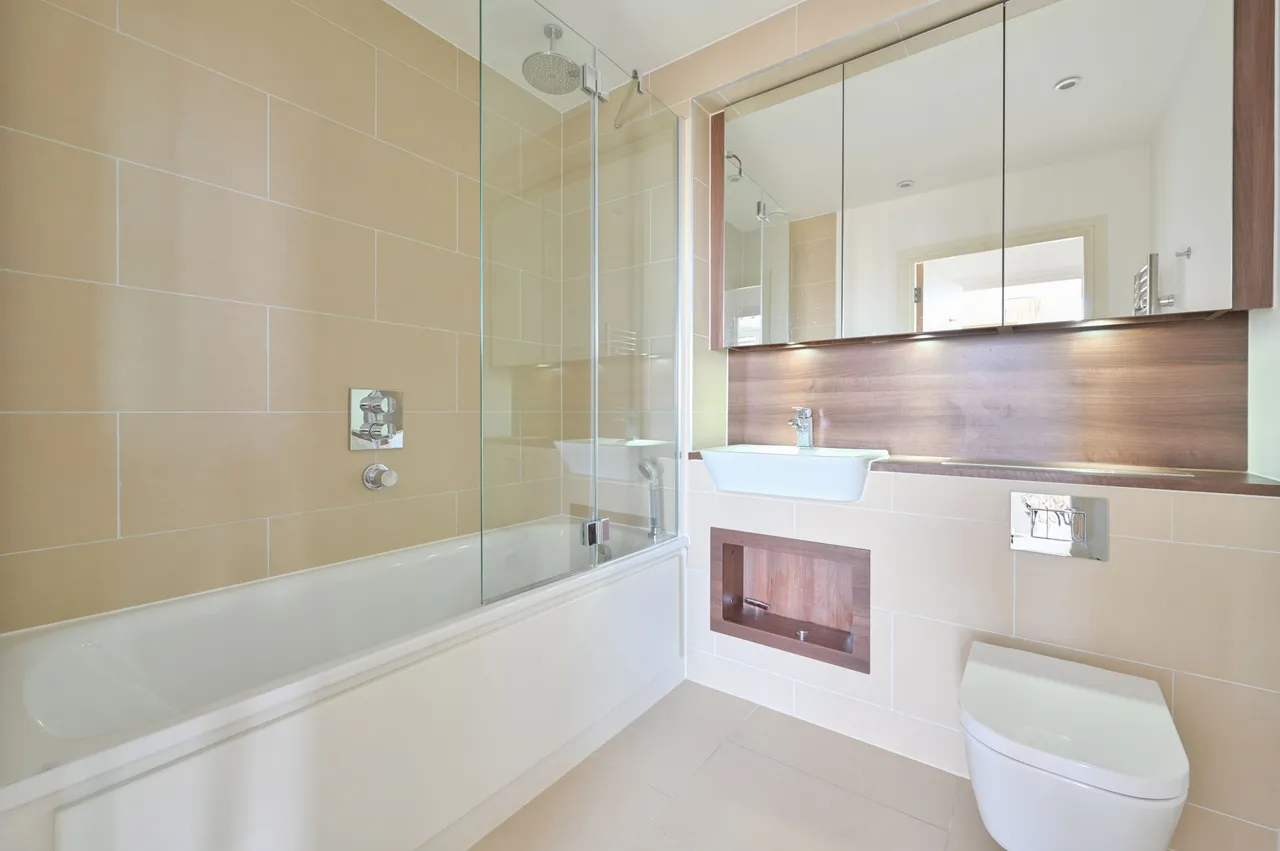 98 Ontario Point, Maple Quays, 28 Surrey Quays Road, London, photo 9