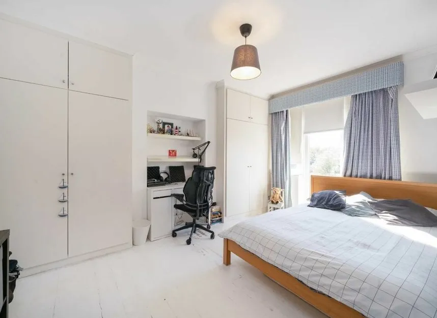 Dorchester Gardens, Golders Green, NW11, photo 10