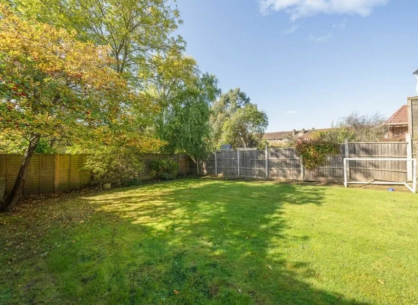 Dorchester Gardens, Golders Green, NW11, photo 5